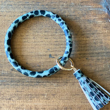 Load image into Gallery viewer, Key Chain Bangle Bracelets (additional colors)