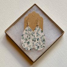 Load image into Gallery viewer, Eucalyptus Cork Earrings