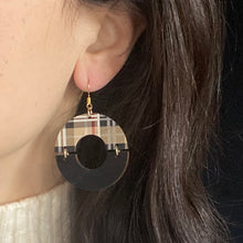 Load image into Gallery viewer, Classic Plaid Wood Earrings
