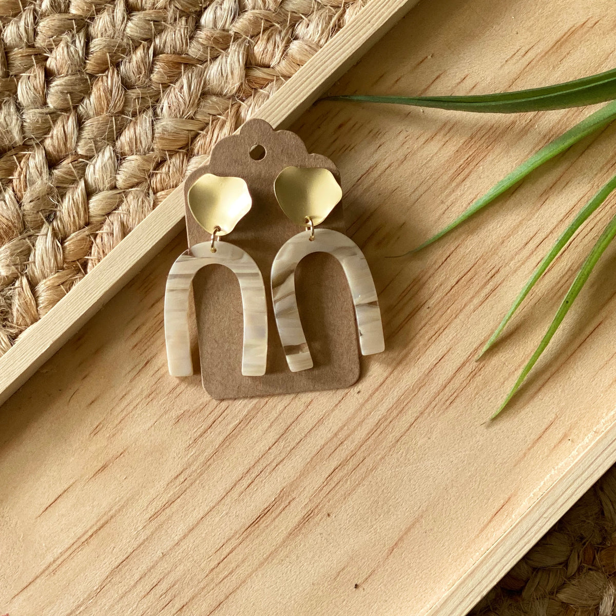 Lightweight Collection – AV Designs Boutique