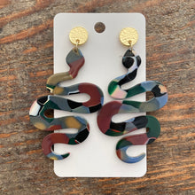 Load image into Gallery viewer, Snake Earrings