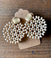 Load image into Gallery viewer, Wood Beaded Discs