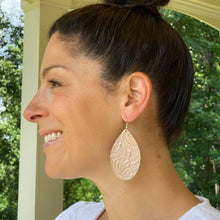 Load image into Gallery viewer, Dusty Rose Floral Leather Earrings