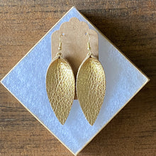 Load image into Gallery viewer, Gold Metallic Joanna Style Earring