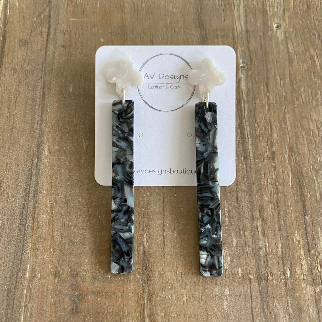 Charcoal Slim Bar with Clover Stud
