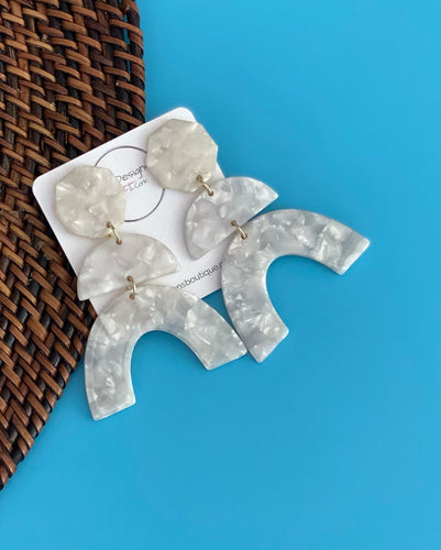 White Tortoise Triple Stack Statement