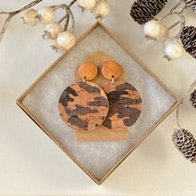 Load image into Gallery viewer, Camo Cork Disc with Wood Stud