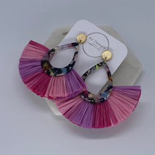 Load image into Gallery viewer, Summer Raffia Swing Earrings